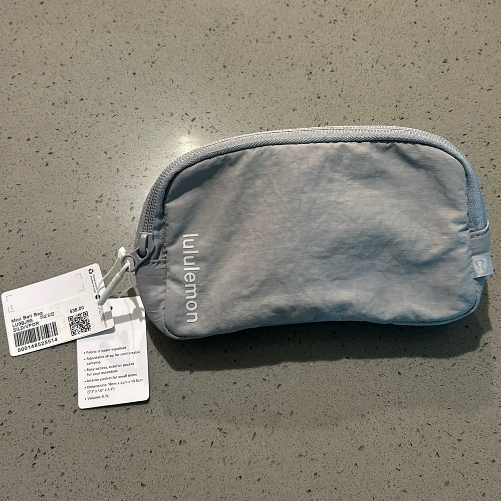Lululemon mini belt bag